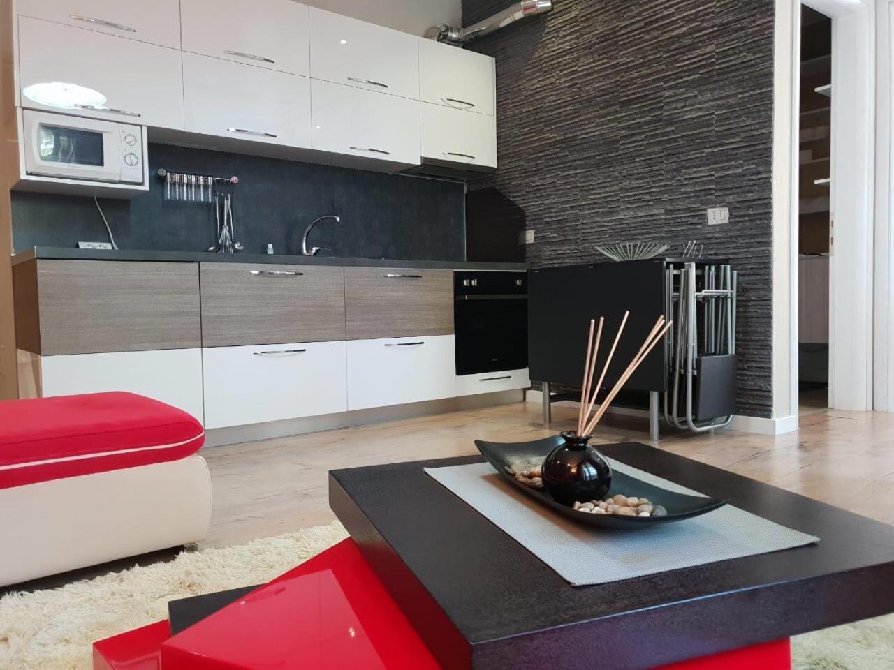 Haris Apartments Тирана Экстерьер фото